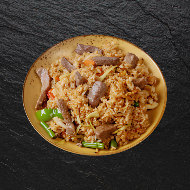 Gebratener Reis mit Rindfleisch und Gemüse ¹⁷˒¹⁸˒¹⁹